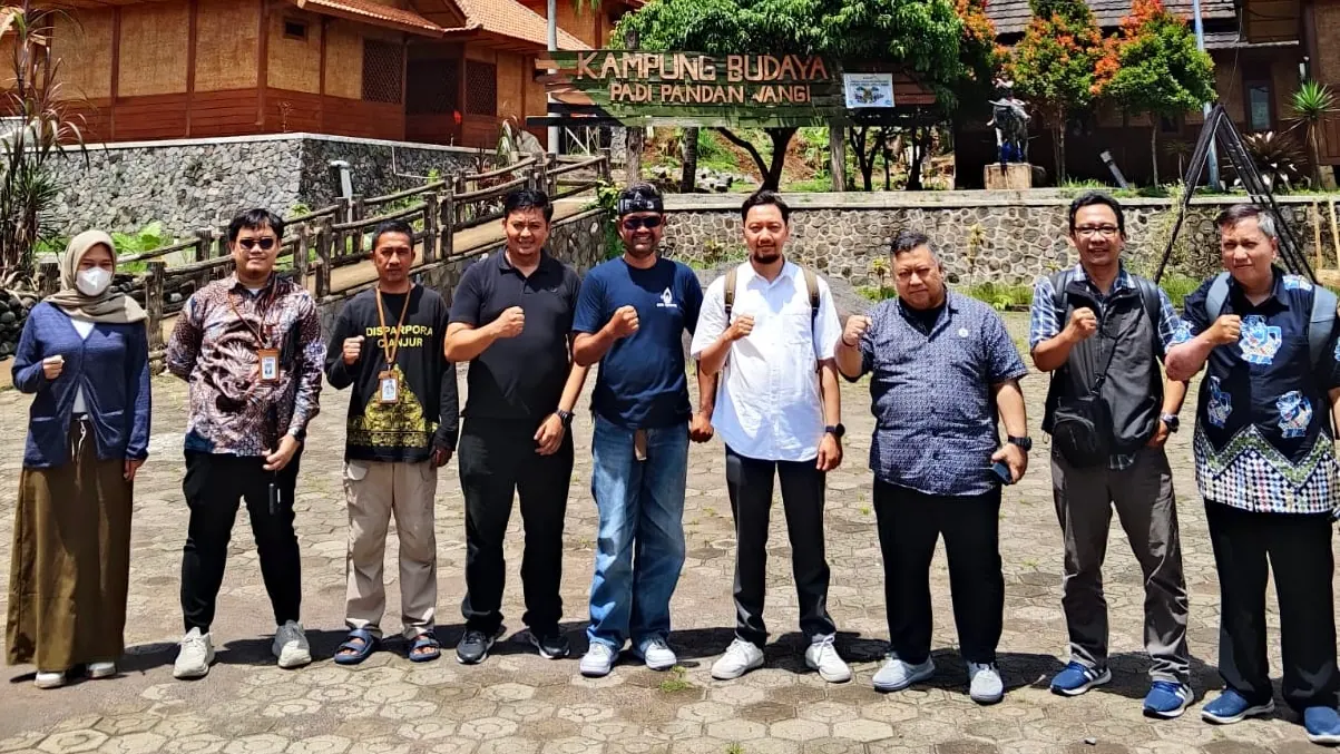 Kampung Budaya Padi Pandan Wangi & Dinas Kabupaten Cianjur